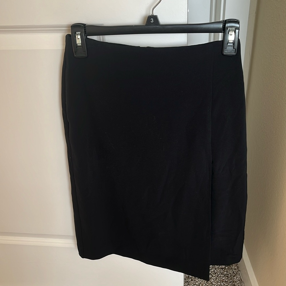 Uniqlo skirt